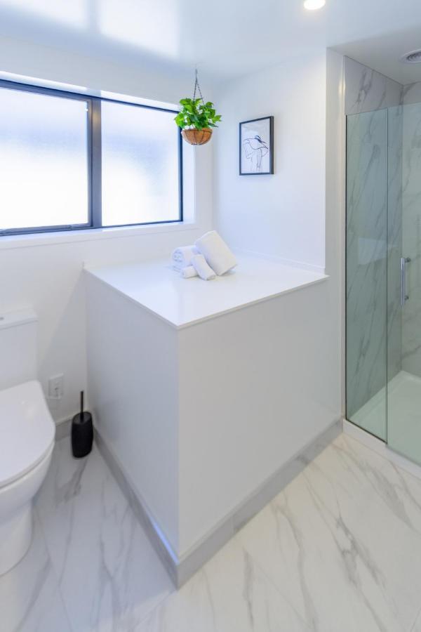 Central City Awaits 2 Bed 2 Bath With Carpark Christchurch Esterno foto